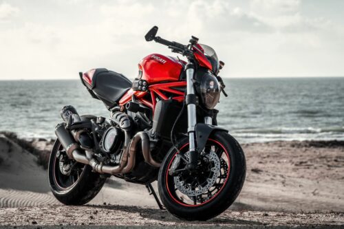 GoPro na motocyklu – poradnik montażu i ustawień kamery