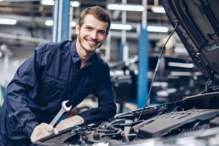 Spinki samochodowe – małe elementy, wielkie znaczenie